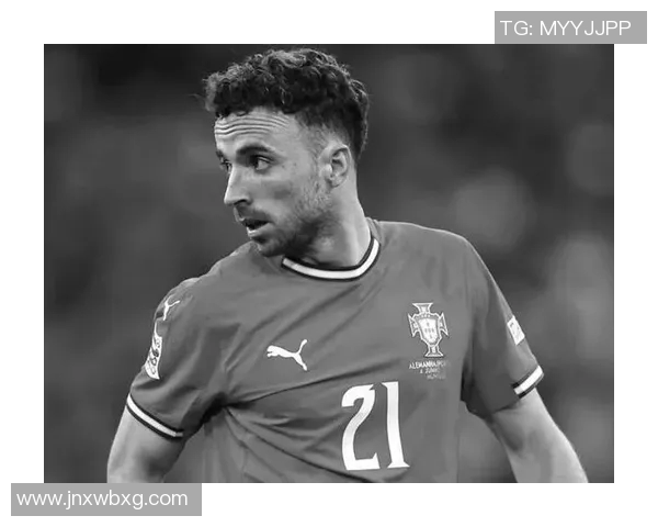 年轻足球明星意外去世引发全球哀悼与反思体育界安全问题